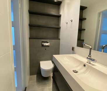 Groenburgwal C | One Bedroom | Canal View - Photo 4