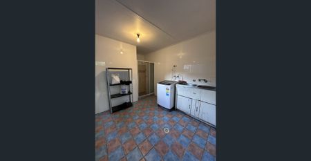 Studio in Merrylands West- All bills are included - Photo 5