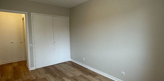 Location Appartement 2 pièces 49m² - Photo 2