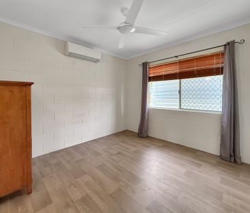 Charming Stand-Alone Villa in Whitfield Location - Photo 1