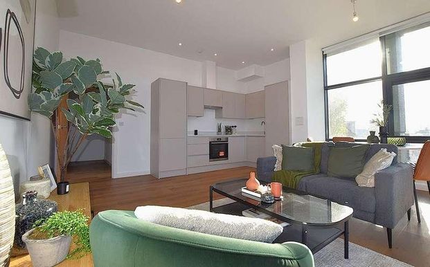 Lakeside Close, Staines-upon-thames, Surrey, TW18 - Photo 1