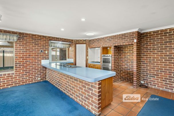 SPACIOUS FAMILY HOME - Photo 1