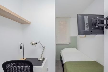 Avinguda del Port, Valencia, Valencian Community 46023 - Photo 3