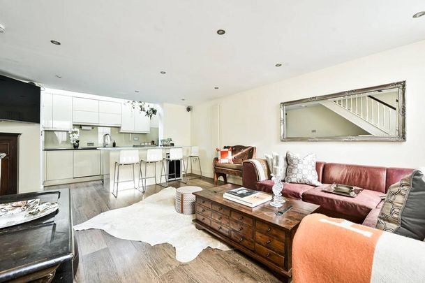 2 bedroom flat to rent - Photo 1