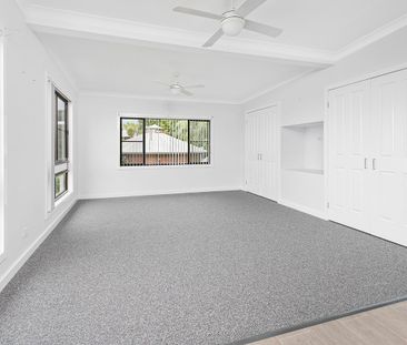 4 bedroom home with ocean views over Bombo Beach! - Photo 5