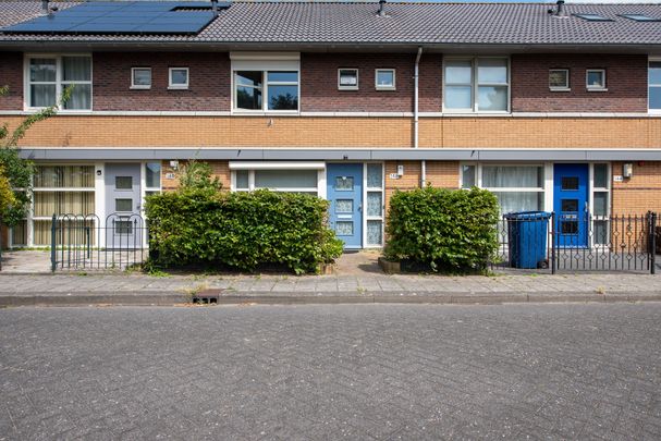 Verhuurd: Hendrik Marsmanstraat 146, 1321 SE Almere - Photo 1