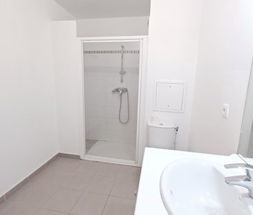 location Appartement F1 DE 31.4m² À PARIS 19èME - Photo 1