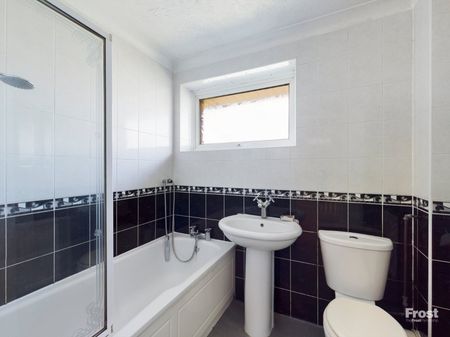 Staines Road West, Ashford, Surrey,TW15 - Photo 4