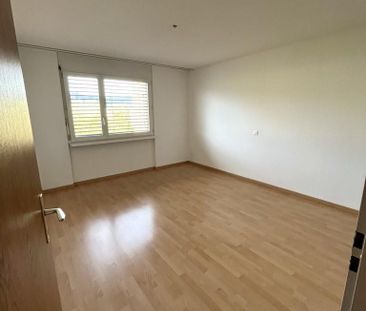 3.5 Zimmer-Wohnung an ruhiger Lage mit TOP Aussicht zu vermieten - Foto 2