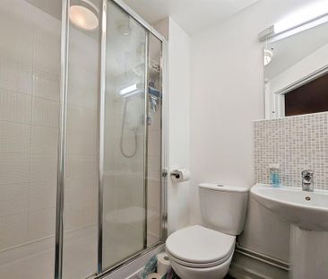 2 bedroom apartment to rent - Photo 6