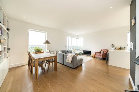 3 bedroom penthouse to rent - Photo 2