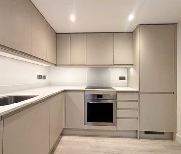 Farnborough Road, Farnborough, Surrey, GU14 - Photo 3