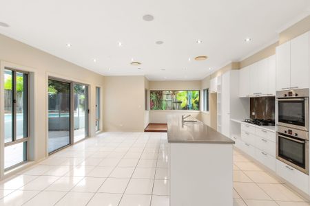 24 Ironhurst Place, Peregian Springs. - Photo 3