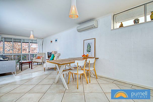 Two Bedrooms with a Study! - Photo 1