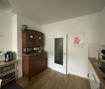 *** Moderne und großzügige 2-Zi-Altbauwohnung mit Loggia im beliebt... - Photo 5