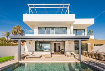 Luxury Villa for rent in Marbella Del Este, Spain