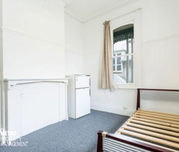 Sunny Bright Rooms *Two Weeks Rent Free - Photo 6