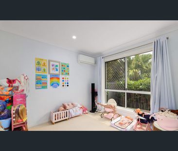 PRIVATE & PEACEFUL 3 BEDROOM HOME IN PRIME ROBINA LOCATION! - Photo 5