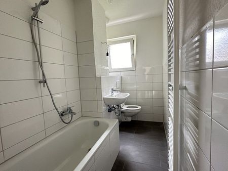 schöne, sanierte 3-Zi.-Wohnung im EG - Foto 5