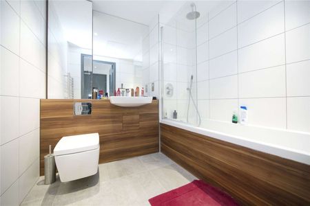 Canalside Square, Islington, London, N1 7FN - Photo 5