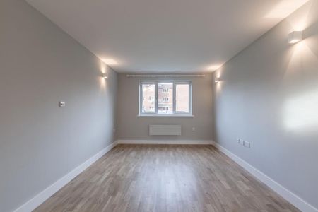 1 bedroom ground floor flat to rent - Photo 2