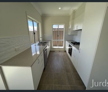 2/35 Evans Street, Cessnock, NSW 2325 - Photo 6