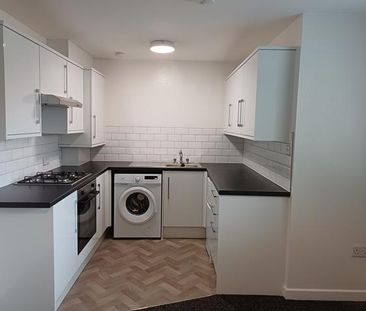 2 bedroom ground floor flat to rent - Photo 1