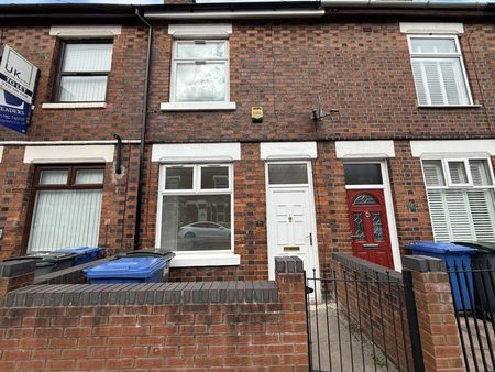 2 bedroom terraced house to rent - Photo 3