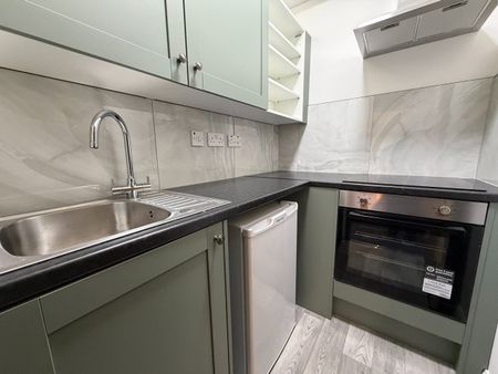 2 Bed Flat, Mede House, SO15 - Photo 4