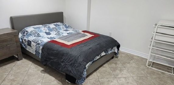 For Lease - 102 Crumlin Crescent, Brampton, Ontario - Photo 2