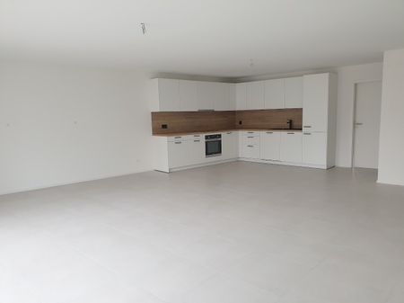 Superbe appartement de 4,5 pièces en duplex au 1er étage avec grand balcon situé au centre du village dans un quartier calme - Photo 3