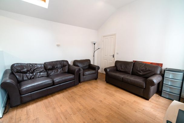 64 Seventh Avenue - Photo 1