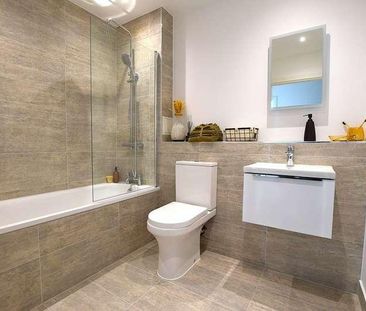 Lakeside East, Lakeside Close, Staines-upon-thames, Surrey, TW18 - Photo 6