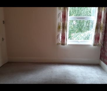 1 Bed Flat, New Basford, NG7 - Photo 4