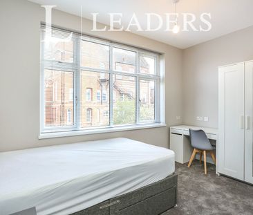 1 bedroom room to rent Troutbeck Road, SE14 - Photo 2