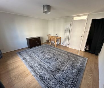 2 Bed Maisonette, Viewcraig Street, EH8 - Photo 1