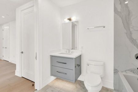 For Lease - 2060 Lakeshore Road Unit# 2003, Burlington, Ontario - Photo 3
