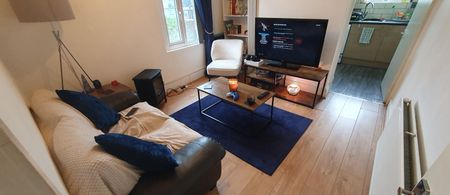 Flat 2, 152 Donald Street, Roath, Cardiff, CF24 4TP - Photo 2