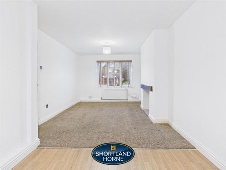 3 bedroom detached house to rent - Photo 3