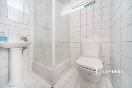 3 bedroom house to rent Sturdee Close, Thetford, IP24 - Photo 5