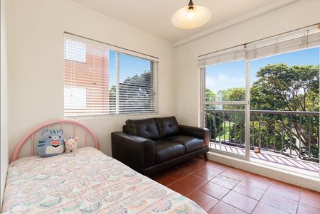 DEPOSIT PAID! $730 Location, Location, Location - Photo 5