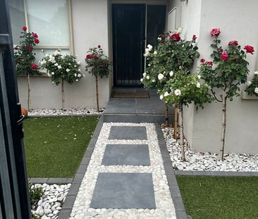 Cheltenham - Photo 6