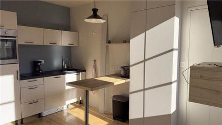 Location Appartement 1 pièce 17m² LA ROCHELLE 17000 - Photo 3