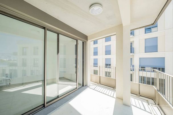 Rental Apartment Bordeaux Saint-Jean - Photo 1