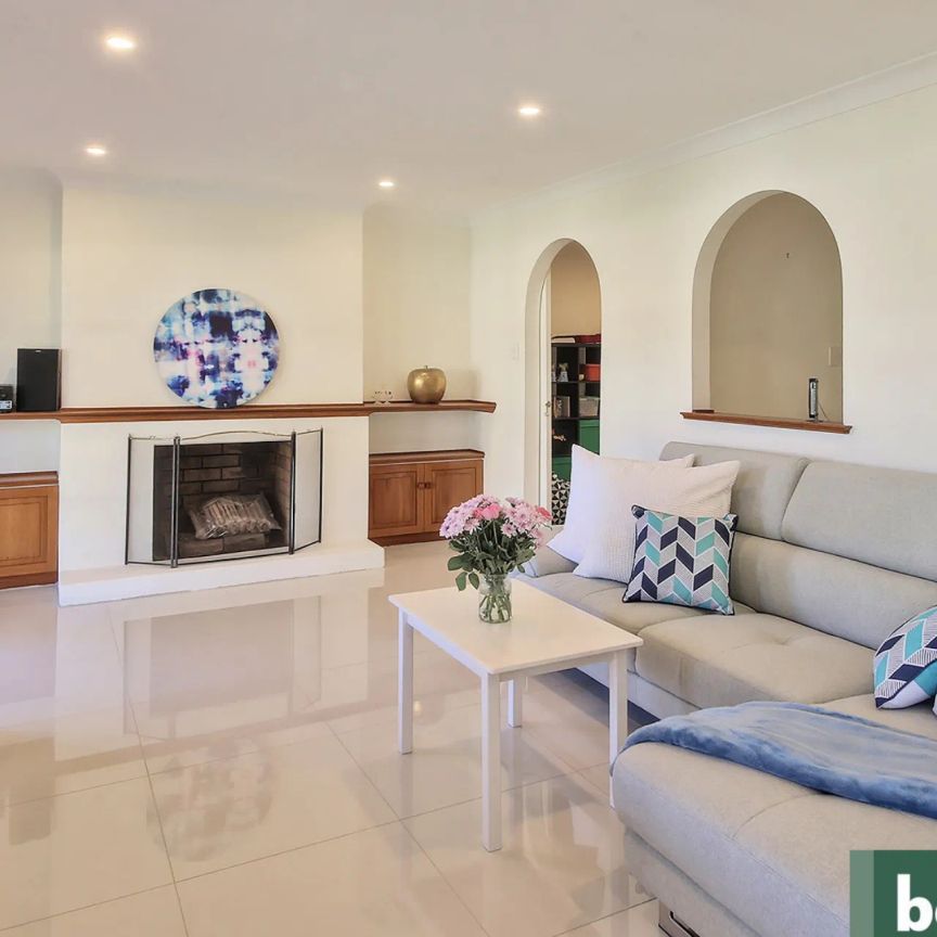 Contemporary Showpiece in Sought After School Catchment with Water & Electricity Included! - Photo 1