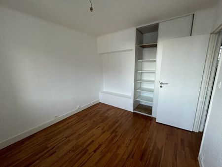 Appartement T3 à louer quartier Saint-Claude à Besançon, proche gare. - Photo 2