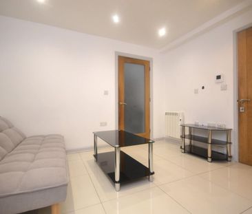 1 bedroom Flat To Let - Photo 4