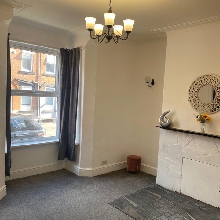 2 Bed Semi-Detached House, Whingate Grove, LS12 - Photo 1