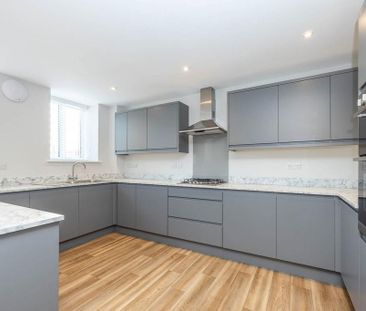 4 bedroom terraced house to rent - Photo 1