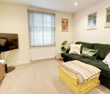 2 bedroom apartment to rent - Photo 6